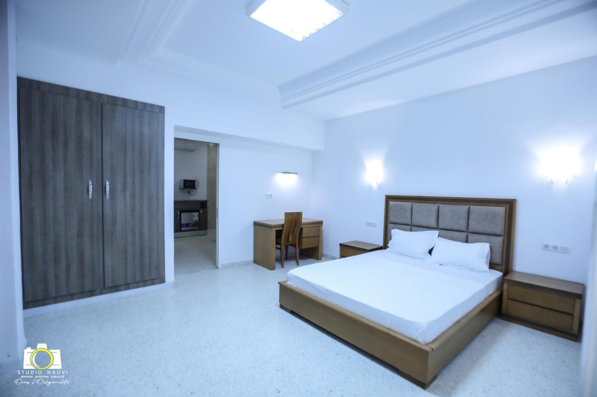 Immeuble Gazbar Apartment Gabes Ngoại thất bức ảnh