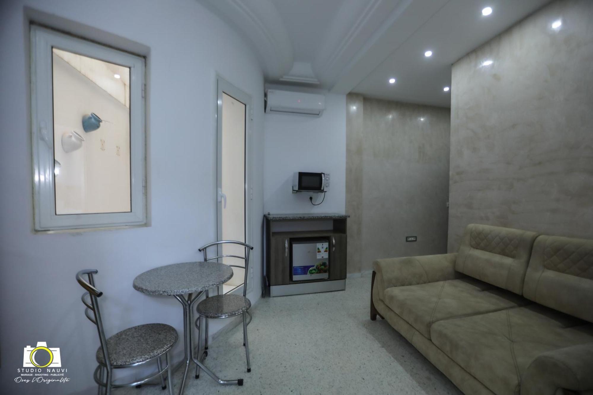 Immeuble Gazbar Apartment Gabes Ngoại thất bức ảnh