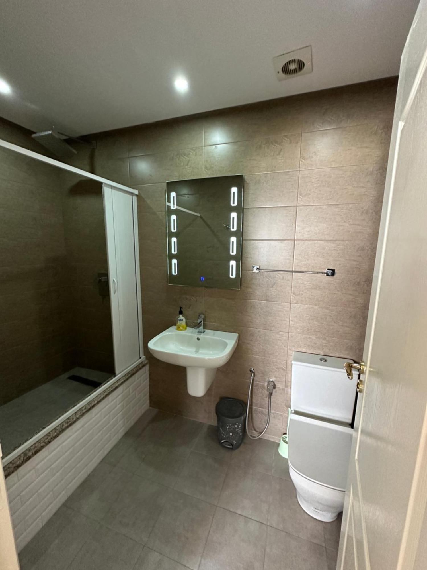 Immeuble Gazbar Apartment Gabes Ngoại thất bức ảnh
